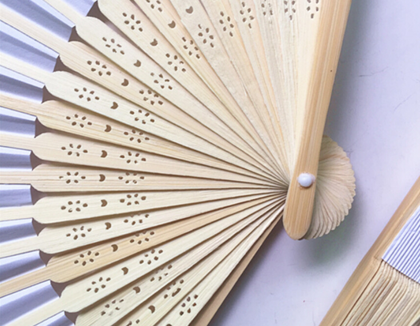 の民俗芸術ギフトpromitionalＦＯＬＤＩＮＧＢＡＭＢＯＯ手のファン、 木製のファン仕入れ・メーカー・工場