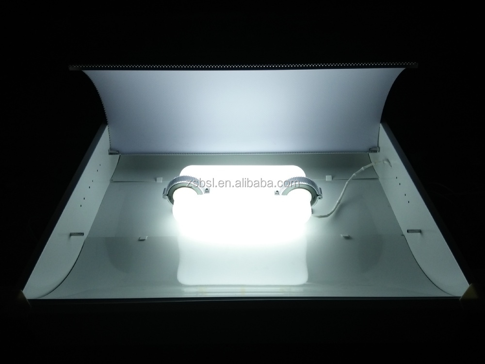 新しい60*60センチメートルステンレス鋼のグリルランプled器具誘導天井ランプ仕入れ・メーカー・工場