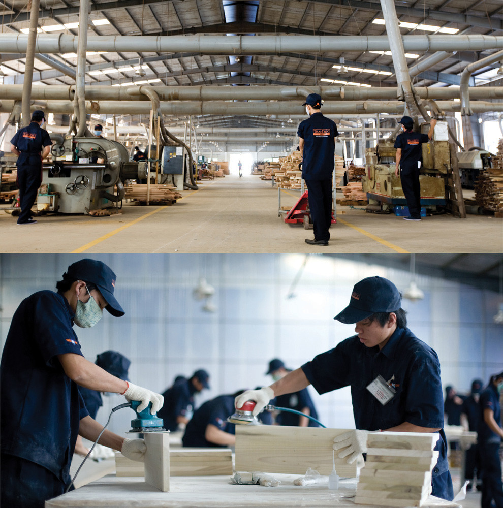 クライアントデザインのモダンな屋外の木製テーブルベトナムで作ったよ仕入れ・メーカー・工場