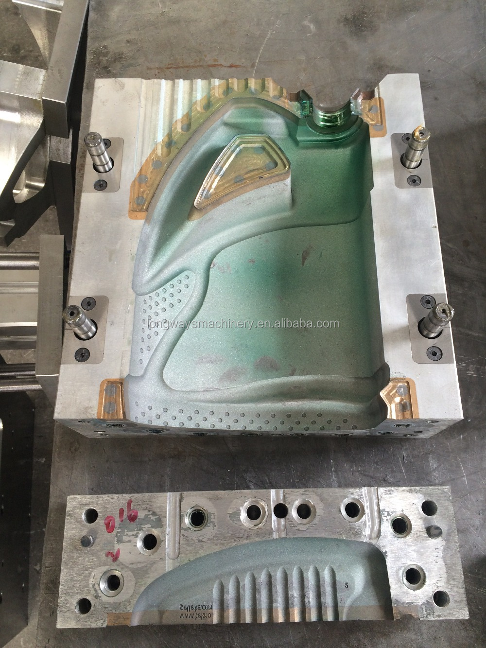 3 Liter Detergent Bottle Blow Mould / Deflashing Blow Mold For Hdpe