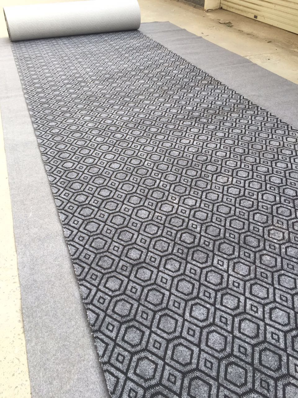 不織布カーペットの仕入れ・メーカー・工場