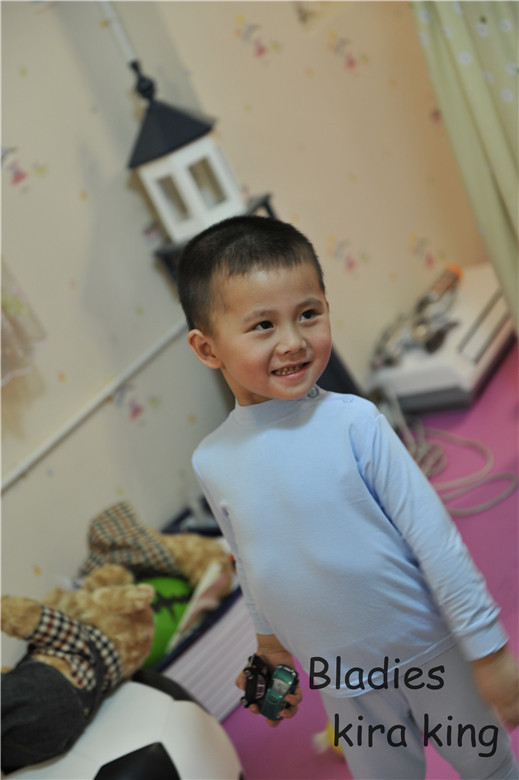 竹の赤ちゃんの男の子の子供服快適な子供自宅の下着セット仕入れ・メーカー・工場