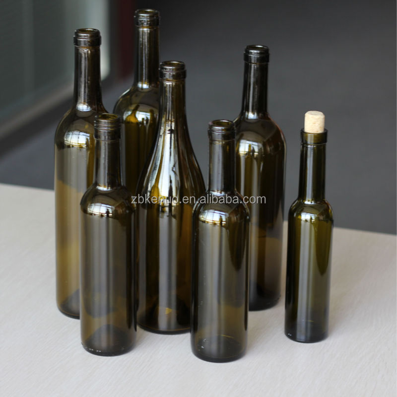 750ml green red wine glass bottle with cork