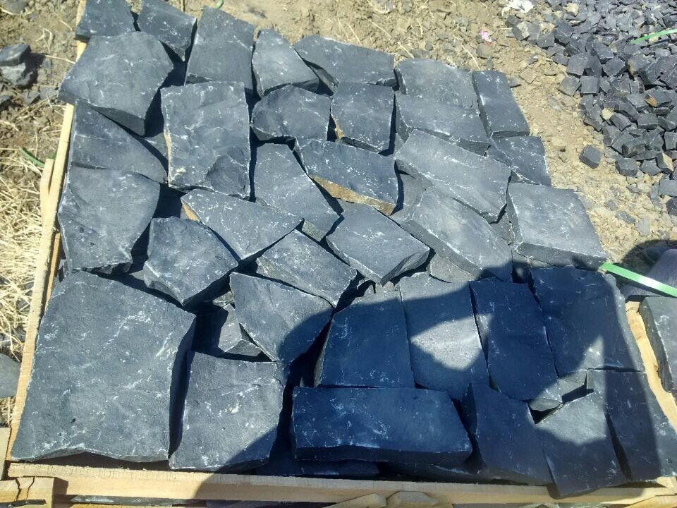 黒玄武岩溶岩石異形舗装 問屋・仕入れ・卸・卸売り