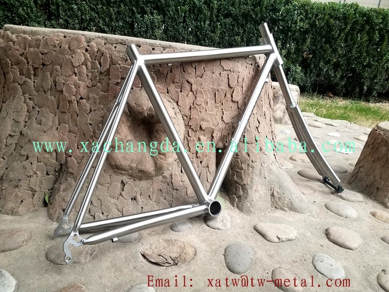 xacd titanium road frame038.jpg