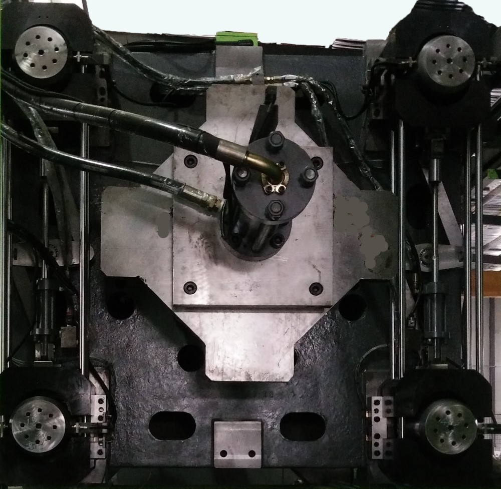 クランプ力13000KN プラスチック射出機仕入れ・メーカー・工場