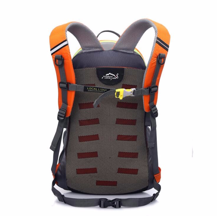 sports travelling backpack bag (3).jpg