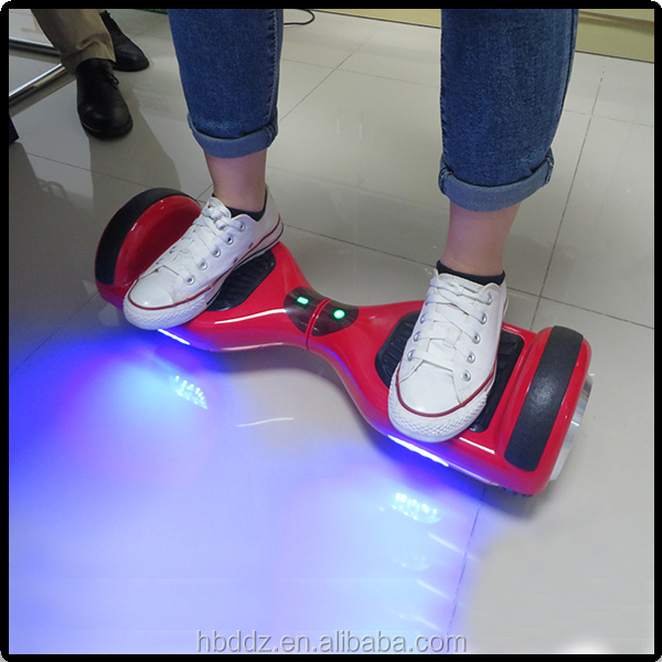 熱い販売の二つの車輪2015セルフバランスのスクーター高品質で電気スクーター仕入れ・メーカー・工場