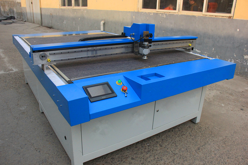 1625 Cnc Carton Cutting Plotter Carton Box Sample Making Machine Box