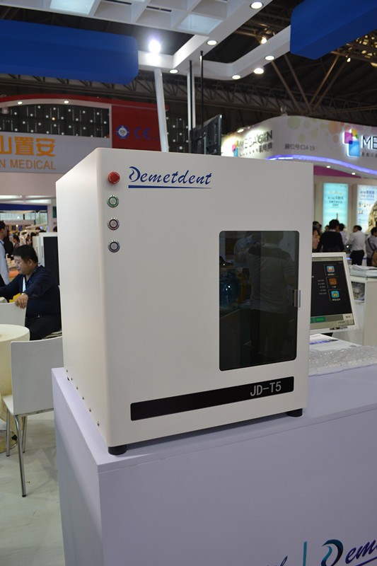Demetdent歯科フライス盤、cadカム5 AxisJD-T5、ハイテク、フル-自動とユーザーフレンドリーな仕入れ・メーカー・工場