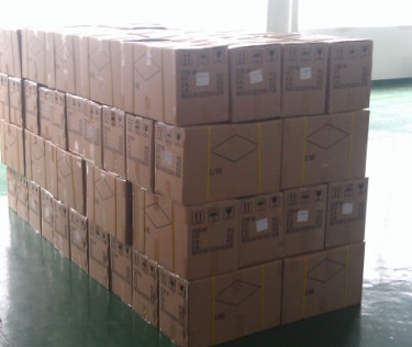 solar road studs packing