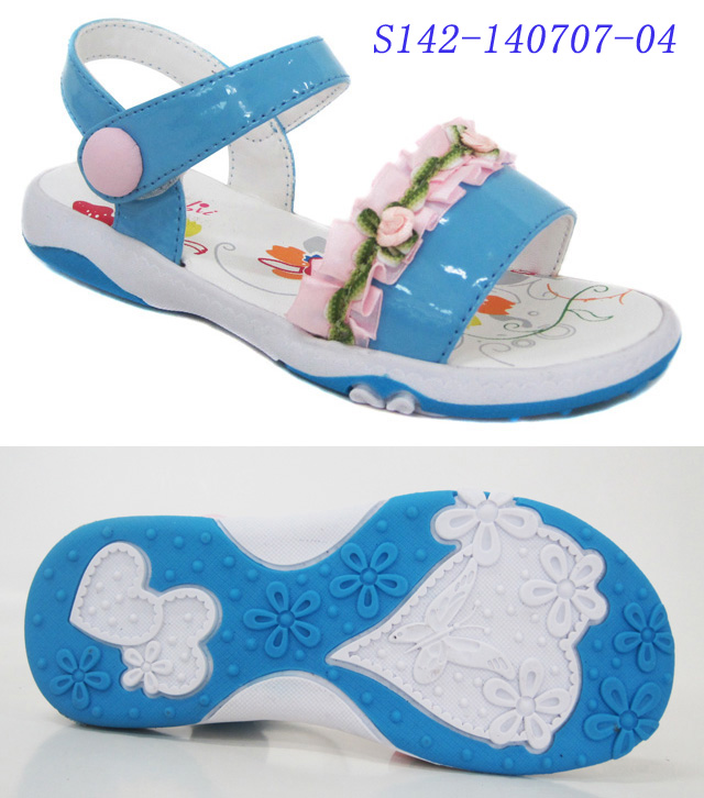 安い中国卸売フラット2014年素敵なかぎ針編みの子供の赤ちゃんのサンダルの靴問屋・仕入れ・卸・卸売り