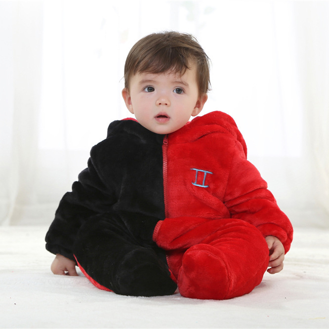 ファッション熱い販売2015熱い販売の赤ん坊onesieフランネル足の冬のロンパー仕入れ・メーカー・工場