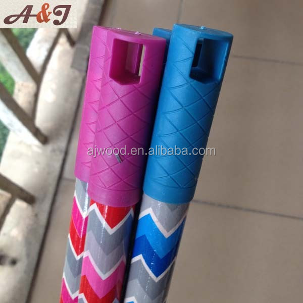 pvc coated celling broom stick wooden stick with long plastic hanger
