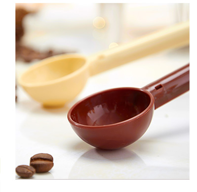 アイスクリームの紅茶コーヒーは、 スプーンを扱う処理され長いプラスチックスプーン食器食器仕入れ・メーカー・工場