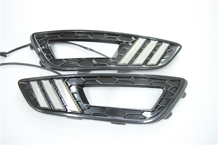 MCL266B Ford New Focus (2015-2016) 2.JPG