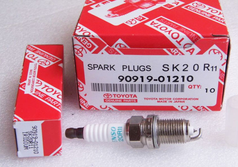 DENSO Toyota Camry SK20R11 90919-01210 iridium spark plug