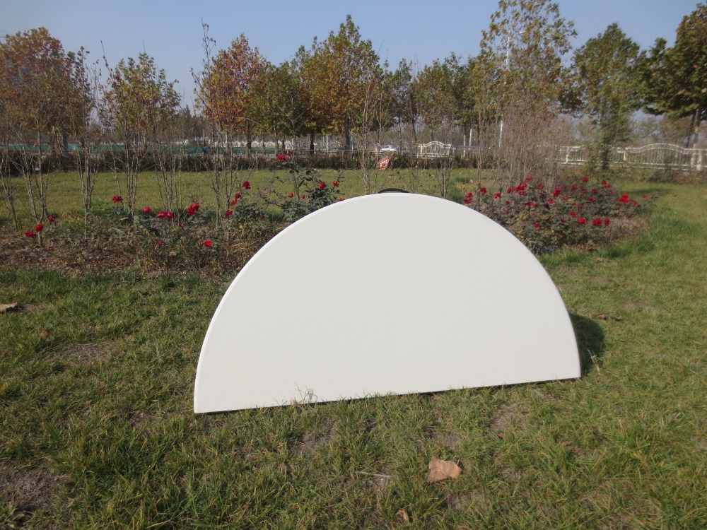 半円形のテーブルで折りたたみ5フィート、 ガーデンラウンドテーブル、 白いプラスチックのテーブル仕入れ・メーカー・工場