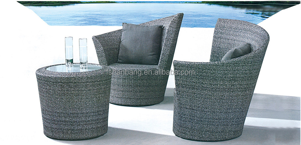 ラウンドhotsaleコンパクトのコーヒーテーブルの椅子の籐のバルコニーの家具セット仕入れ・メーカー・工場