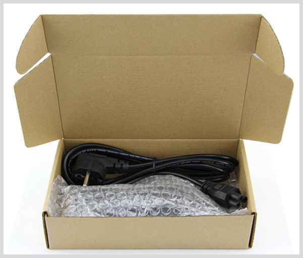 laptop adapter AC 19v 1.58a 30w 5.5 1.7 0 .jpg