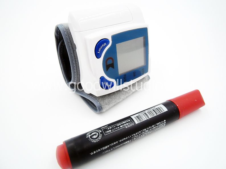 Ck101、 携帯型パーソナル手首の血圧計、 デジタル血圧計、 血液- 加圧問屋・仕入れ・卸・卸売り