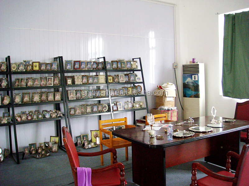 show room3.jpg