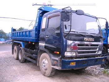 Nissan ten wheeler dump trucks #3