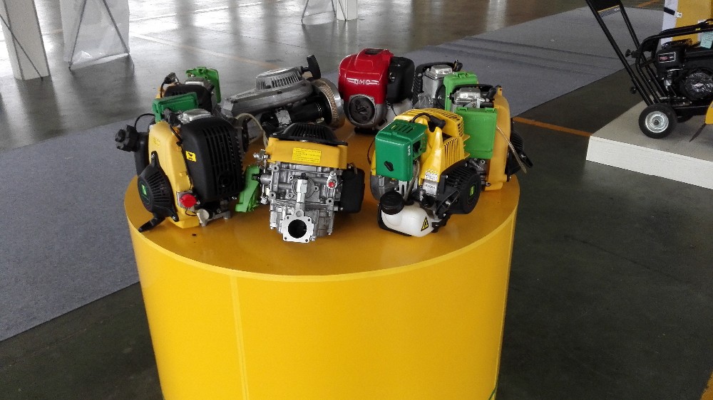 135F華ガソリンエンジン25cc 4ストローク小型ガソリンエンジン用ガーデン機、おもちゃ仕入れ・メーカー・工場
