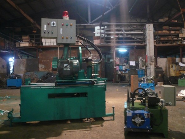 Pneumatic cutting machine1A.jpg