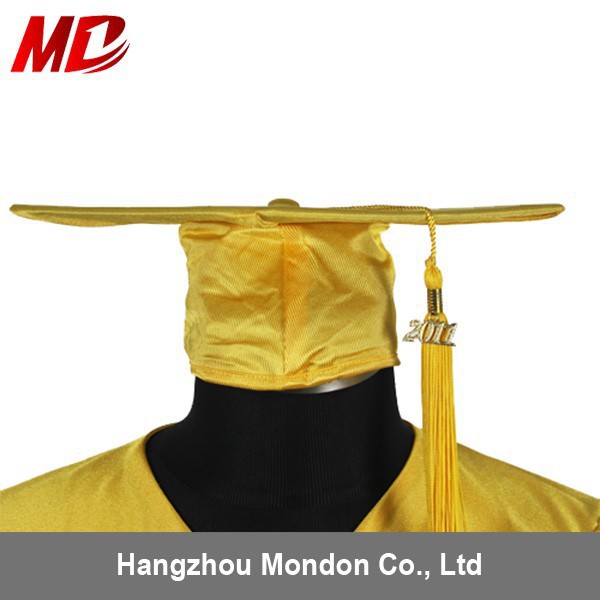 Shiny_Graduation_Cap_Pink (3).jpg