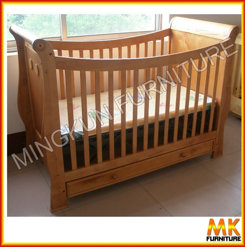baby wooden bed