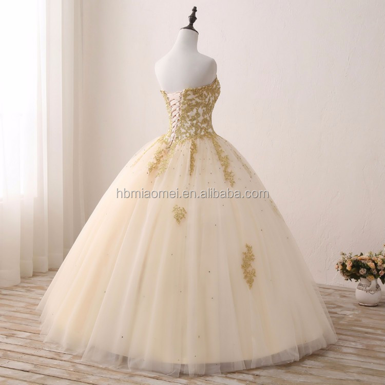 2017 New Fashion Sweetheart Neckline Puffy Ball Gown Champagne