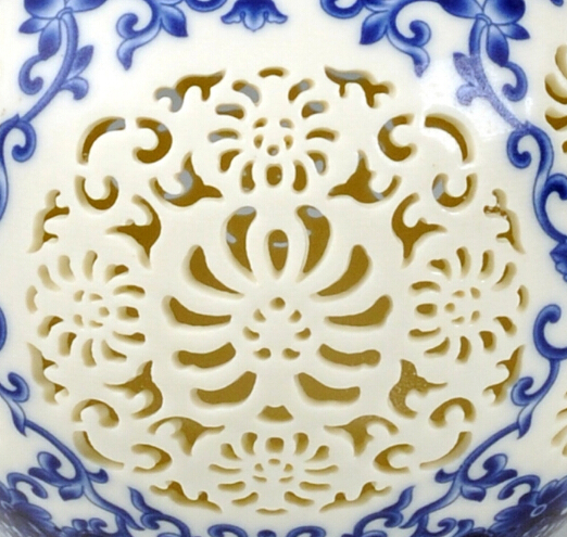 アンティークの中国の手清くりぬき青と白のセラミック花瓶問屋・仕入れ・卸・卸売り
