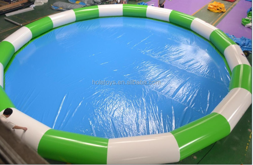 inflatable pool.jpg
