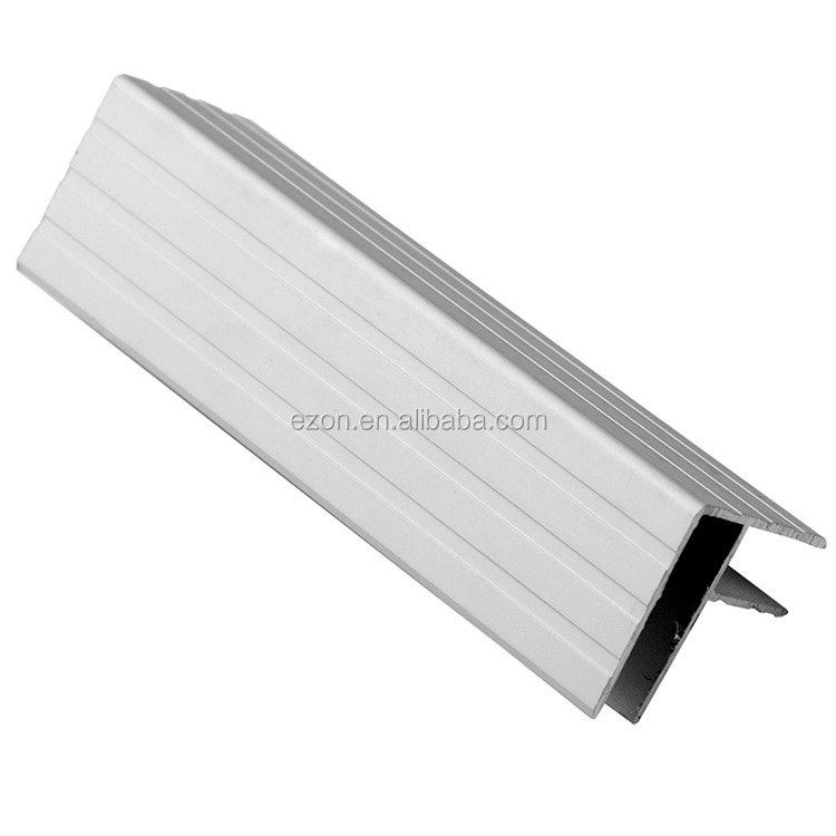 Profilé aluminium pour flight case Mâle 2 m - 22 x 22 x 1,3 mm - écartement  9,5 mm