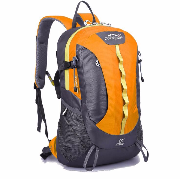sports travelling backpack bag (1).jpg
