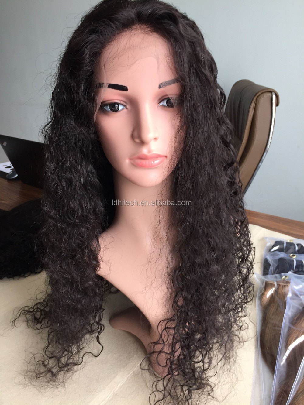 青島ヘア工場大在庫カーリーウィッグ8-30インチナチュラル生え際で赤ちゃんの髪フルレースかつら 問屋・仕入れ・卸・卸売り