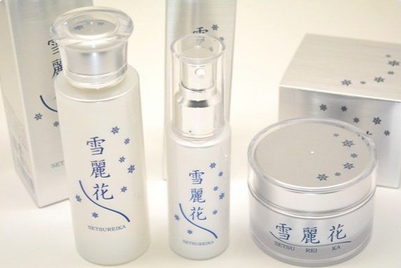 皮膚の美白クリームローションエッセンス顔用美容製品、 ホワイトニングセットを作るために、 あなたの顔より晴れやかな表情 問屋・仕入れ・卸・卸売り