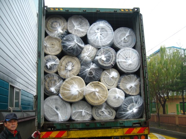 loading pic 077.jpg