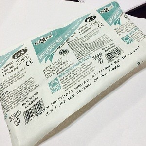 医療グレードの高品質付き滅菌輸液セット正確な流量コントローラ仕入れ・メーカー・工場