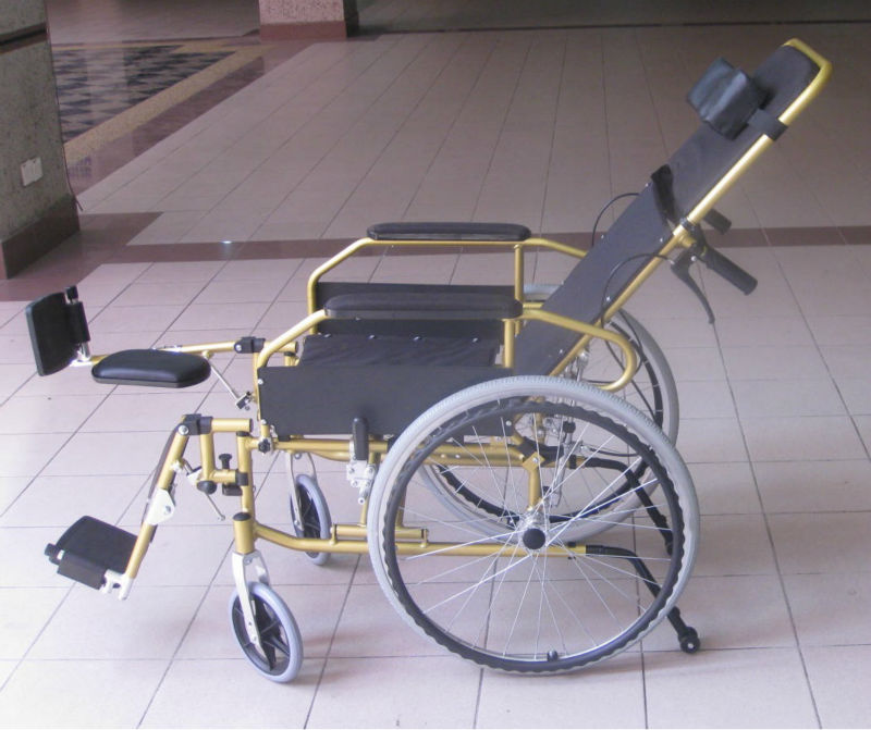 Reclining lightweight wheelchair p16