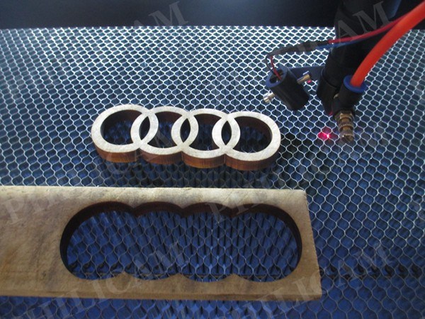Co2 80ワット100ワット130ワット150ワットレーザー切断機仕入れ・メーカー・工場