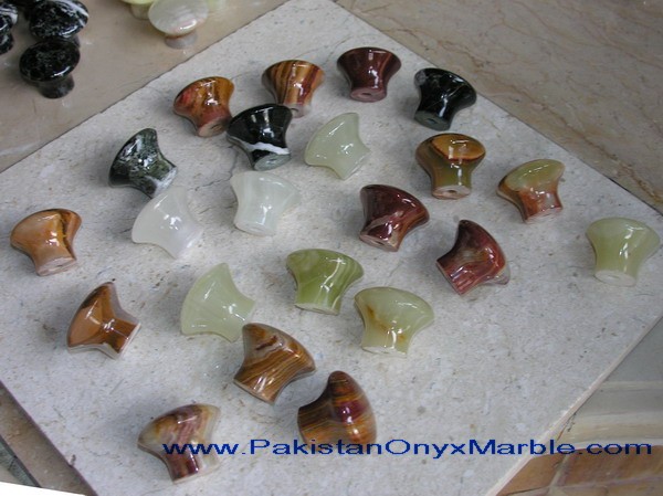 onyx-knobs-03.jpg