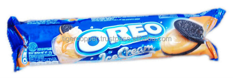 OREO CHOCOLATE SANDWICH COOKIES STRAWBERRY CREME FLAVOR PACK 137G/OREO CHOCOLATE BISCUITS/OREO BISCUIT/OREO COOKIES