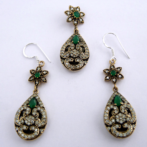 純銀製の宝石類/手作りのシルバージュエリー/jewelrywholesalerファッションシルバー問屋・仕入れ・卸・卸売り