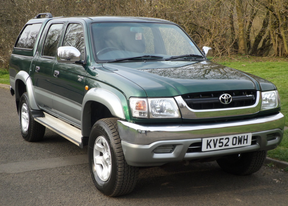 buy used toyota hilux double cab #3