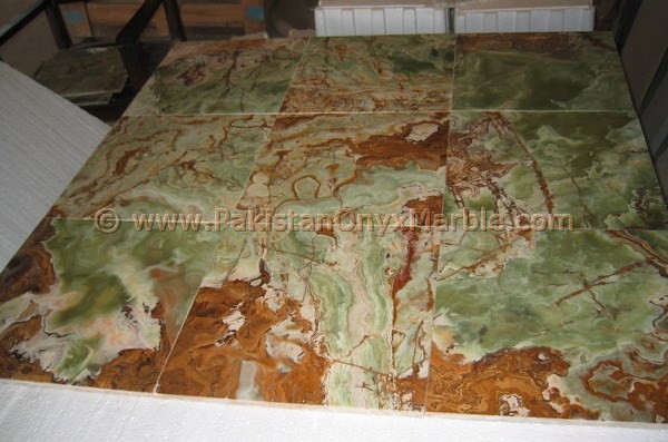 dark-green-onyx-tiles-12.jpg