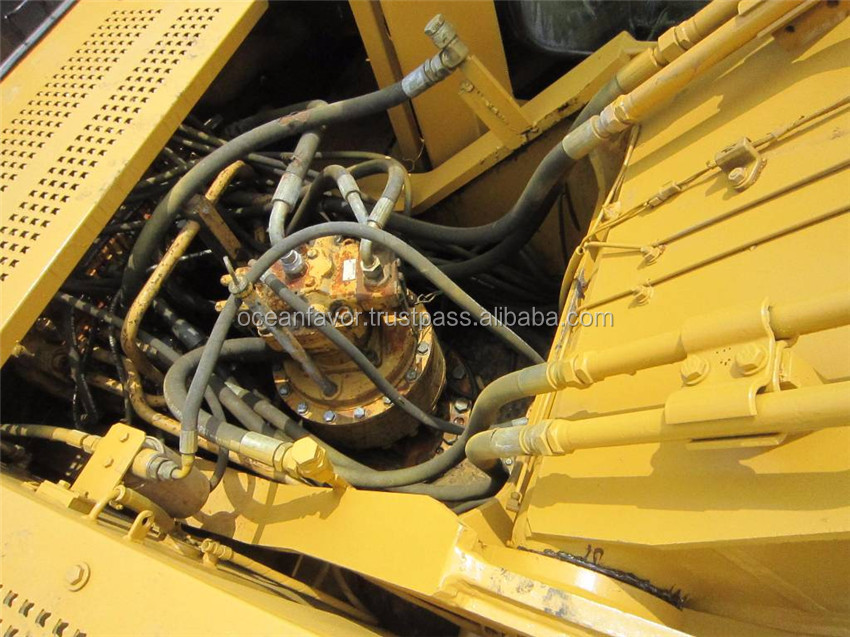 CAT 325B (9).jpg