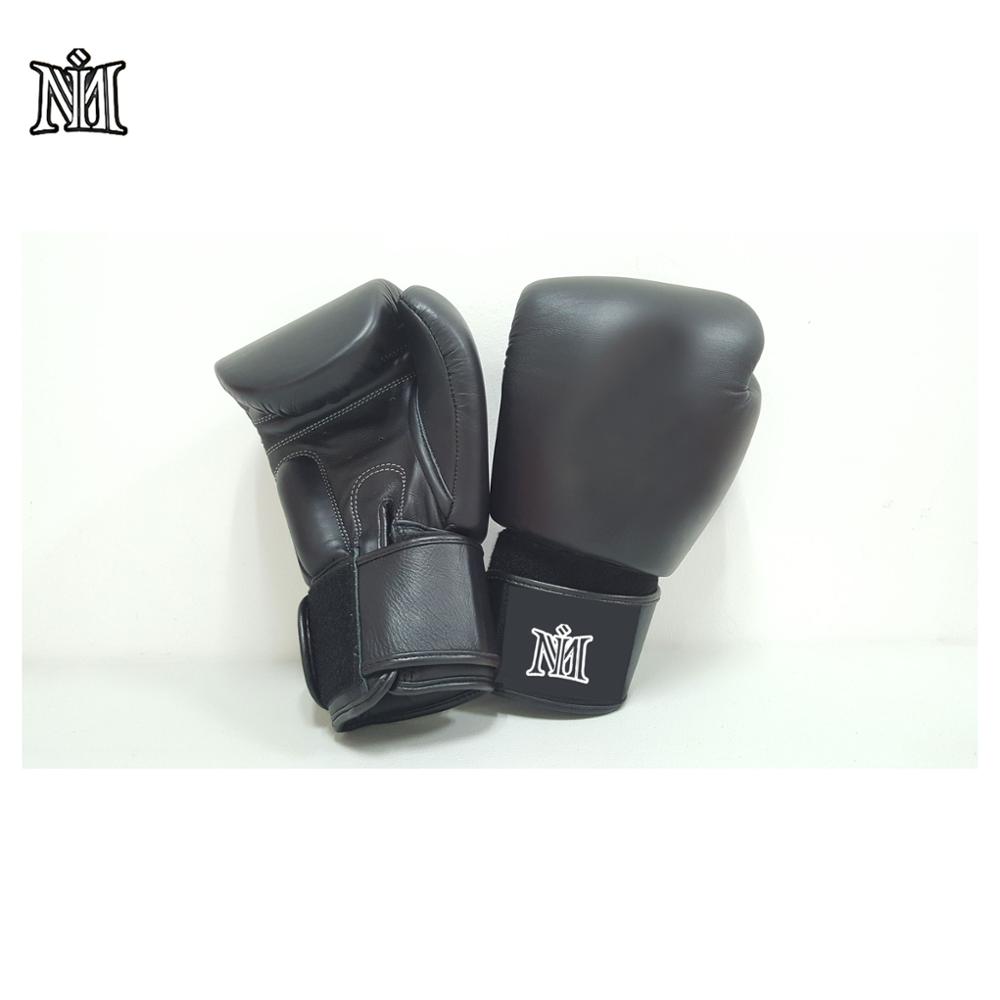 Fighting Boxing Gloves Customized Logos Embroidery Woven Printing High